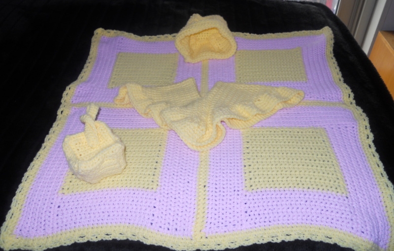 Dotty Knit Layette Set  - Petal