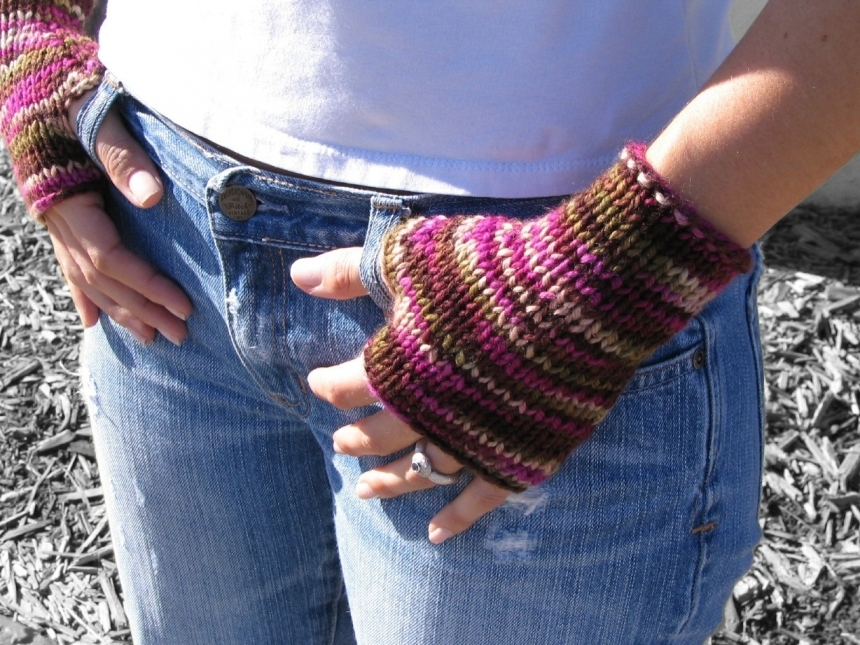 Delight Fingerless Mitts PDF Knitting Pattern for Worsted Weight Yarn