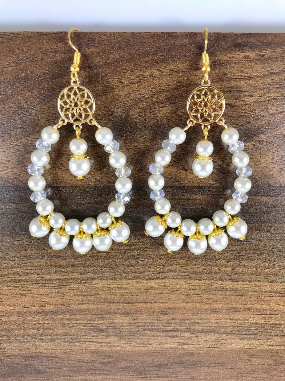 Czech bead earring, Pearl bead earring, White bead earring