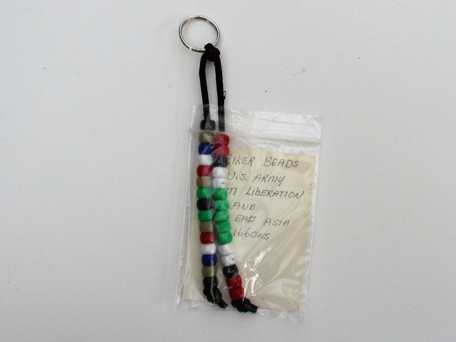 MILITARY bead medals keychain U.S. army Kuwaitt liberation and south