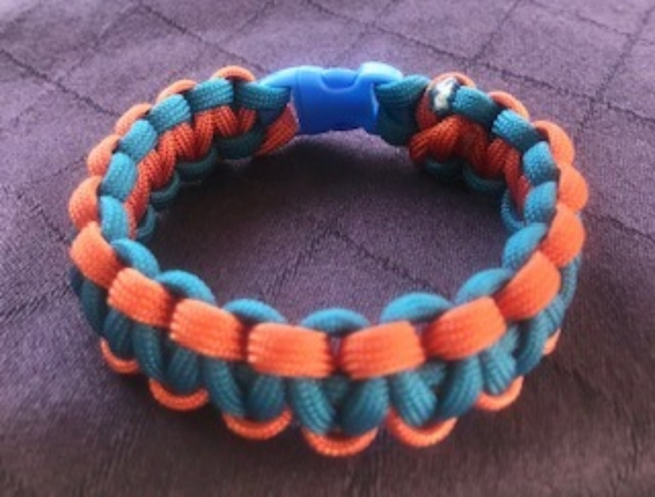 Paracord bracelet orange/blue by gmas7 creations, Bracelets