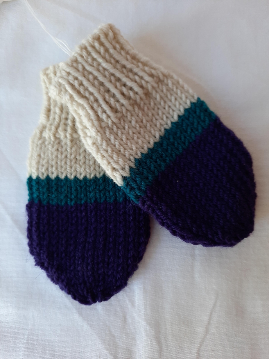 baby gloves with fingers