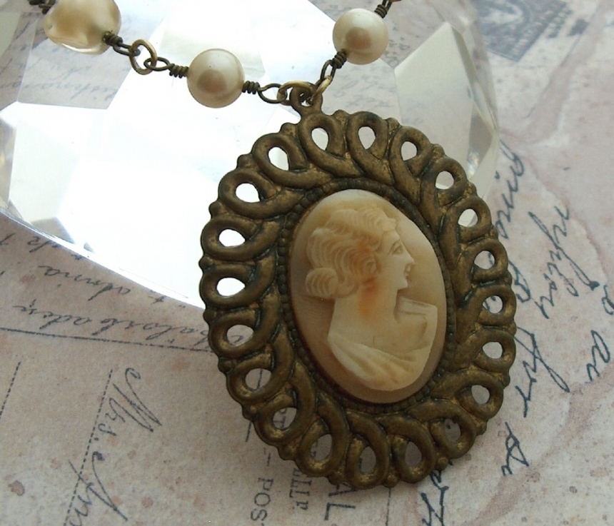 Duchess necklace vintage shell cameo glass beads brass chain