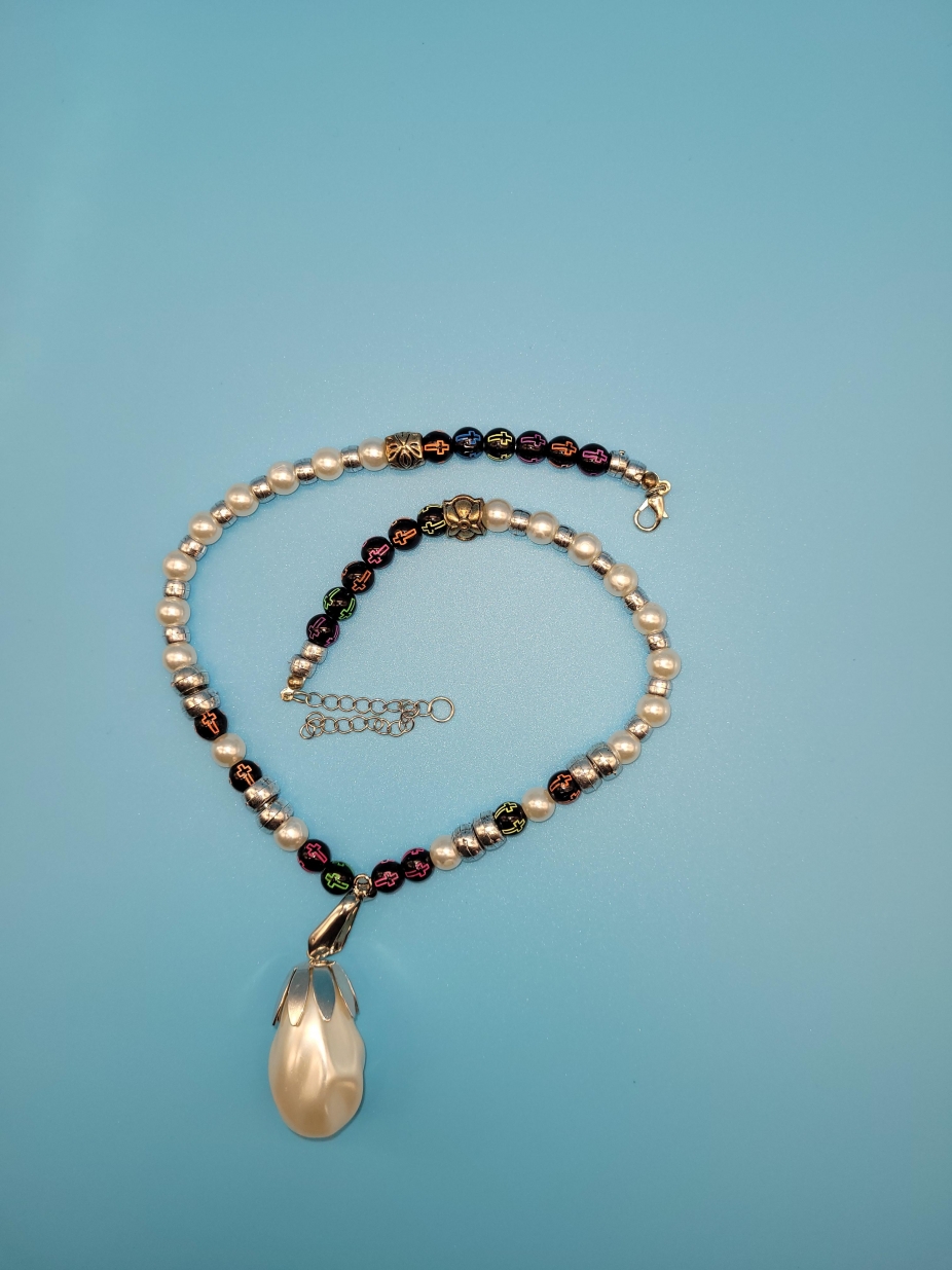 Eggplant Pearl Focal Bead Necklace by lld15852, Necklaces