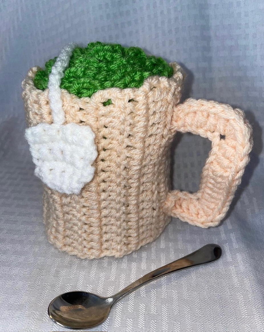 Teacup Match scarf by Im Scarving, Scarves on