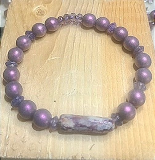 Bracelet muted purple beads by gmas7 creations, Bracelets
