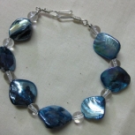 Bracelet in Blue mother of pearl