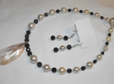 18" Black & White Shell Necklace Set