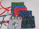 Set of 6 mini Christmas rolls will hold 4 crayons