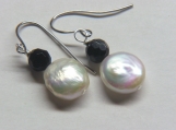 Japanese Unio Pearl and faceted black Onyx earrings