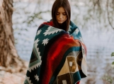 Multicolored Alpaca Wool Native Tribal Blanket (Multi-colored)
