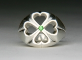 Clover ring with Tsavorite garnet in Silver