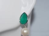  Green glass drop and Fresh water pearl Earrings