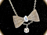 Necklace-Vintage Gold tone Bow necklace with Rhinestones