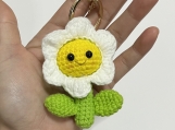 Handmade Cute Amigurumi smiley face flower keychain/bag charm