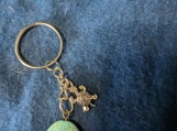 Imitation turquoise and turtle keychain