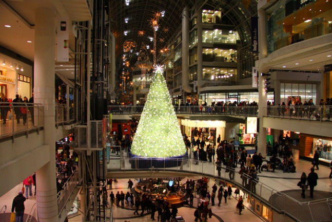 Swarovsky Christmas Tree at Eaton Center, Toronto.