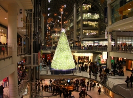 Swarovsky Christmas Tree at Eaton Center, Toronto.