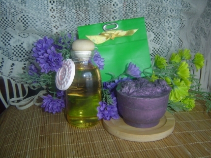 Honeydew massage oil