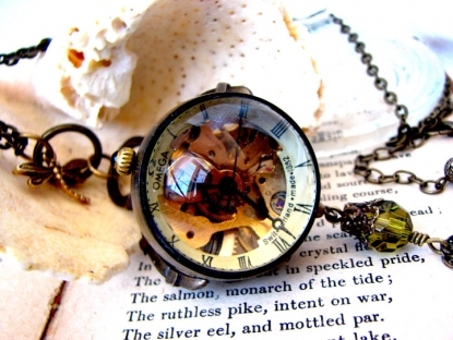 Vintage Clock Pendant Necklace 