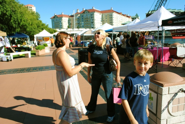 Late Afternoon at the local crafts festival in Tampa, Florida.