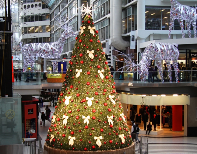 Toronto's Eaton Center Xmas Tree, Christmas 2011