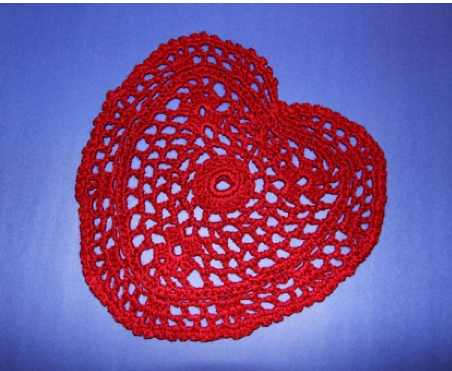 red heart crochet table cover