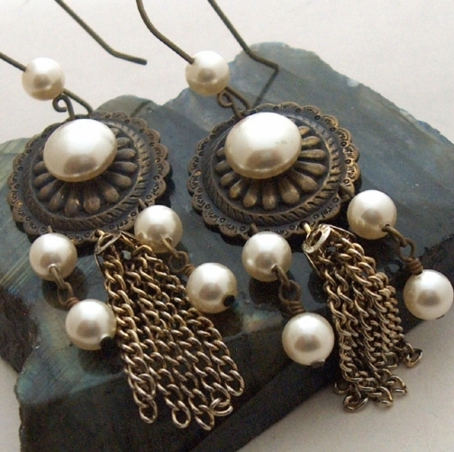 Pearl Girl earrings