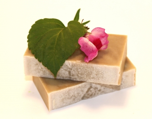 Tea tree oil and kelp purifier natural handmade soap
