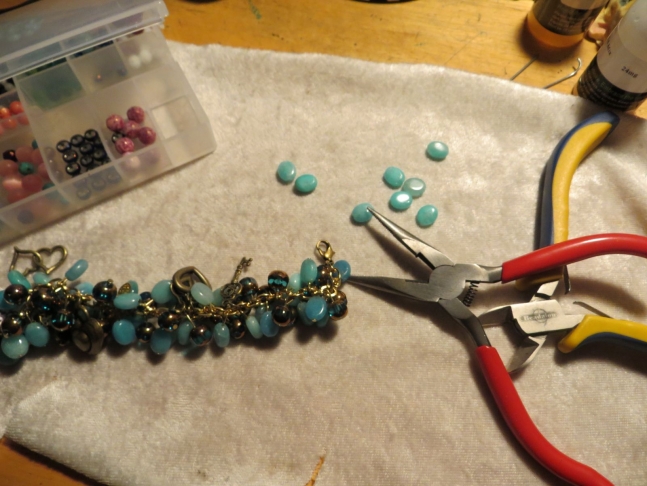 A Quiet Evening Making Jewelry-Wrong! - iCraftGifts.com Blog