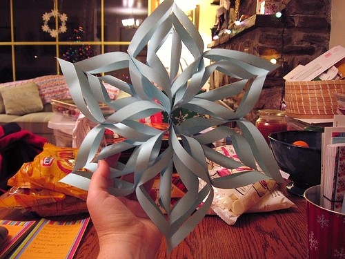 3D Snowflake DIY.