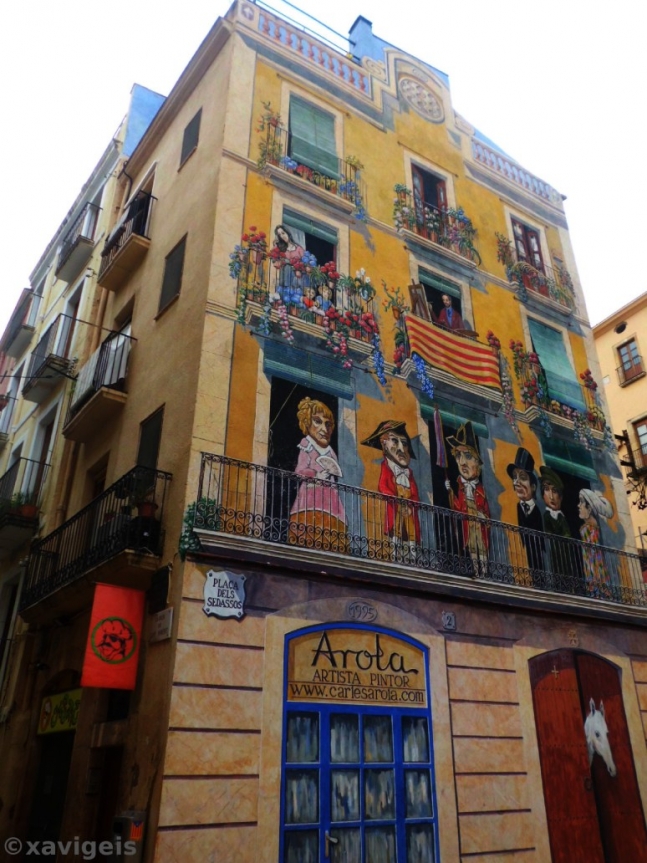 Painted house in Tarragona, Catalunya, Spain.