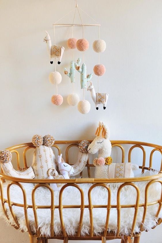 pom-pom baby decor